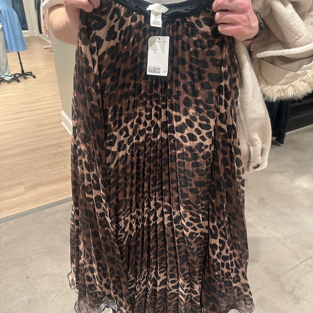 H&M Brown Leopard-Print Maxi Skirt - Picture 2 of 4